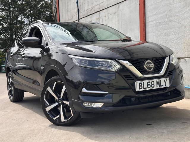 Nissan Qashqai 1.5 dCi 115 Tekna 5dr Hatchback Diesel BLACK