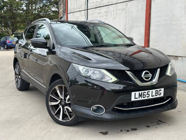 Nissan Qashqai 1.2 DiG-T Tekna [Non-Panoramic] 5dr Xtronic Hatchback Petrol BLACK