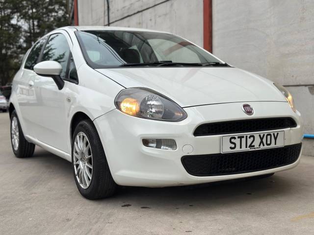 Fiat Punto 1.4 Easy 3dr Hatchback Petrol WHITE