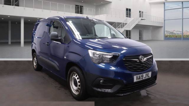Vauxhall Combo 2300 1.5 Turbo D 100ps H1 Edition Van Panel Van Diesel BLUE