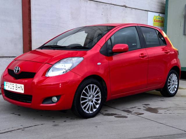 2009 Toyota Yaris 1.33 VVT-i SR 5dr [6]