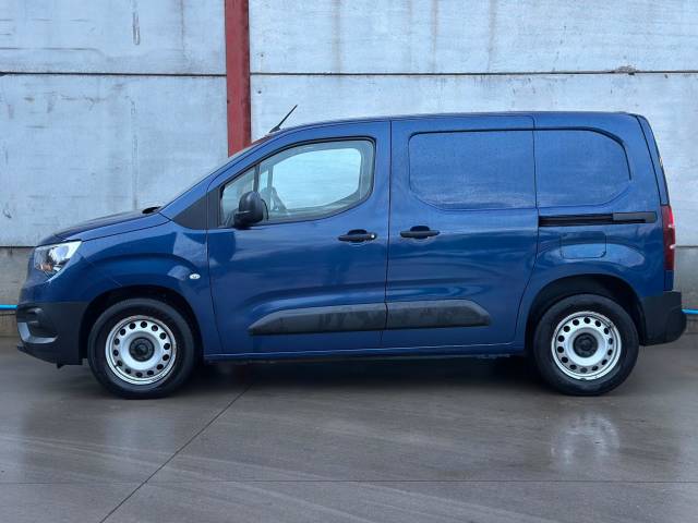 2019 Vauxhall Combo 2300 1.5 Turbo D 100ps H1 Edition Van