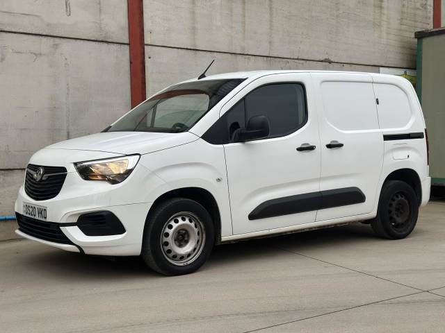 2020 Vauxhall Combo 2300 1.5 Turbo D 100ps H1 Sportive Van