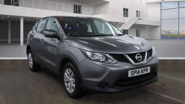 Nissan Qashqai 1.2 DiG-T Visia 5dr Hatchback Petrol GREY